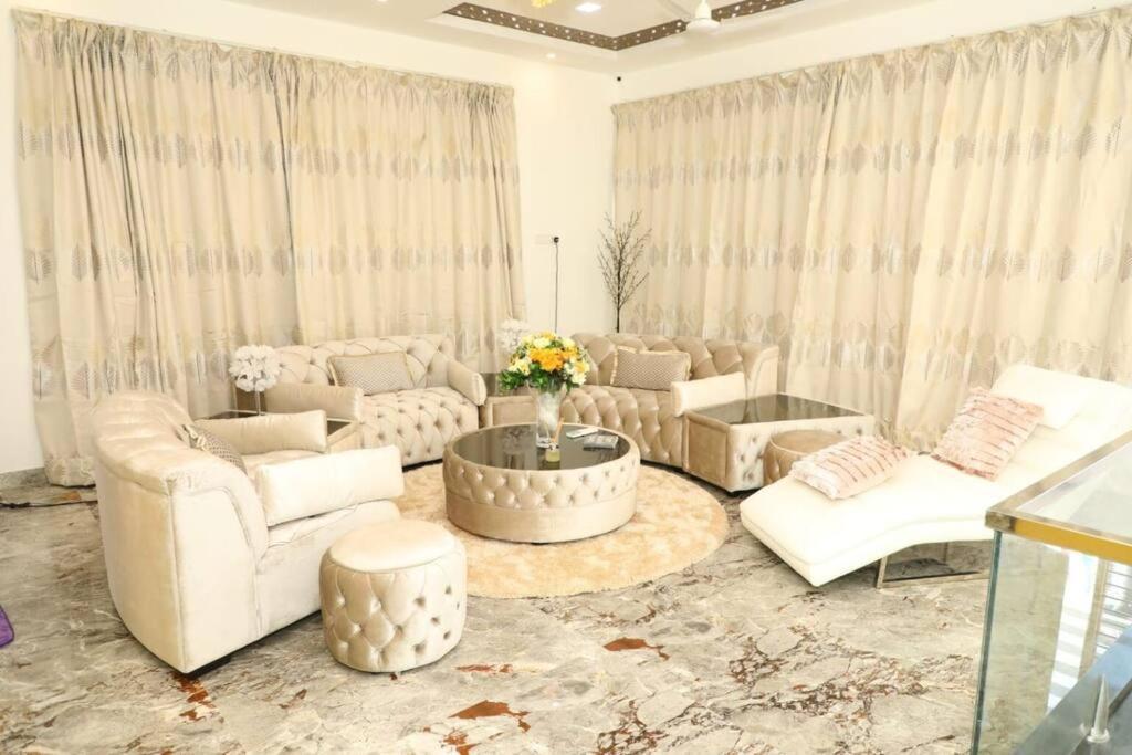 Scintilla Beach House